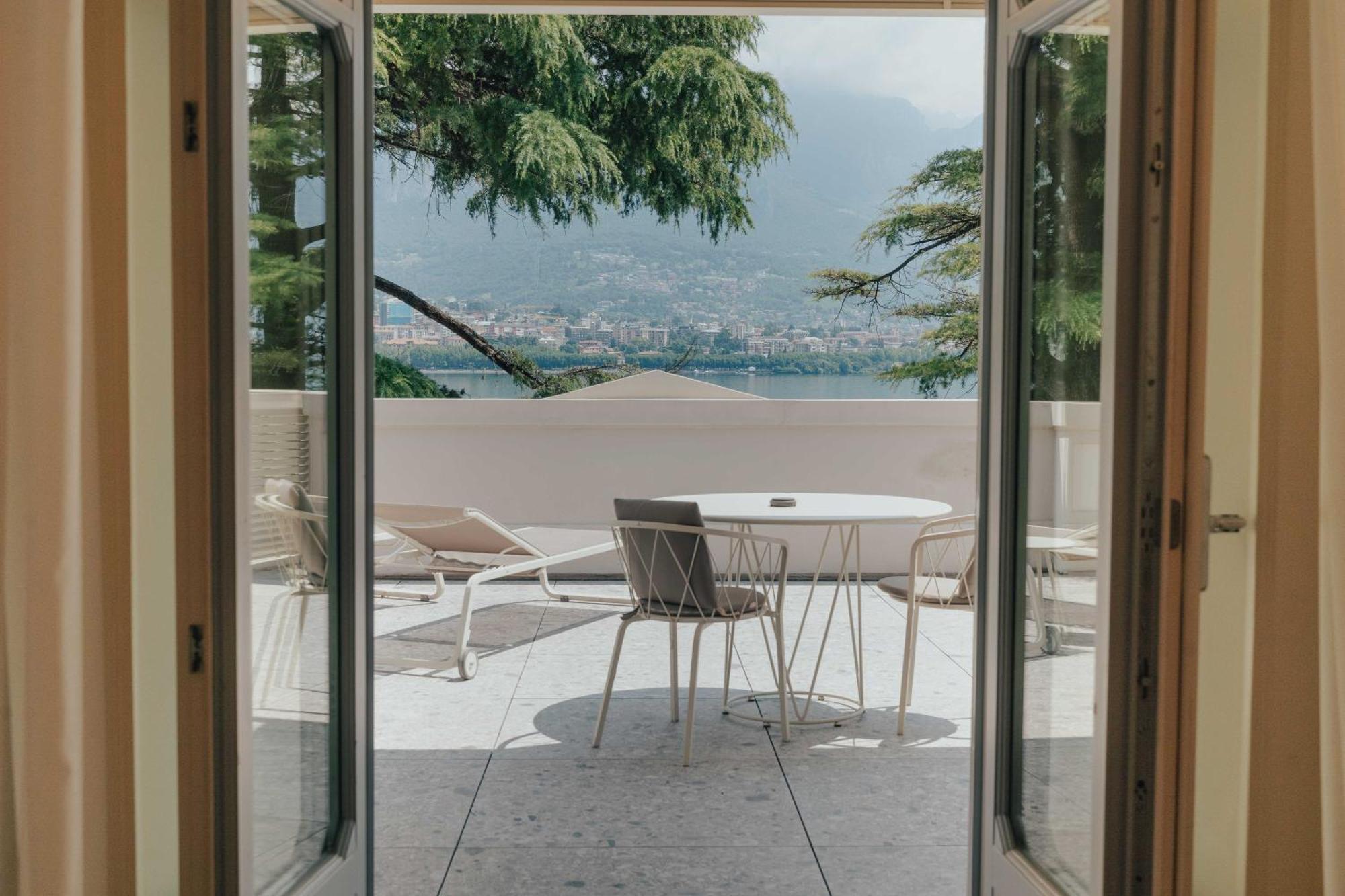 Boutique Hotel Villa Giulia Valmadrera Exterior foto